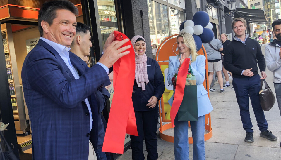 Reitan Retail-sjef og Reitan Convenience Norway-sjef deltok på snorklippingen sammen med kjøpmann Nafisa Mahmood tirsdag ettermiddag.