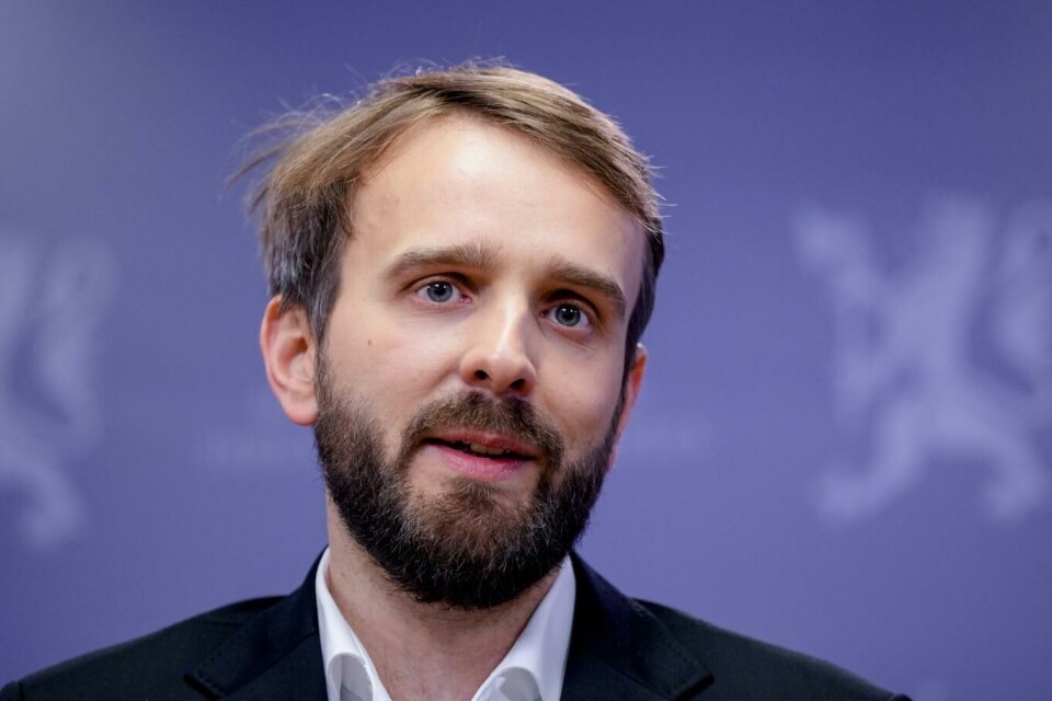 Næringsminister Jan Christian Vestre sier nei til ny strømstøtte til bedriftene.